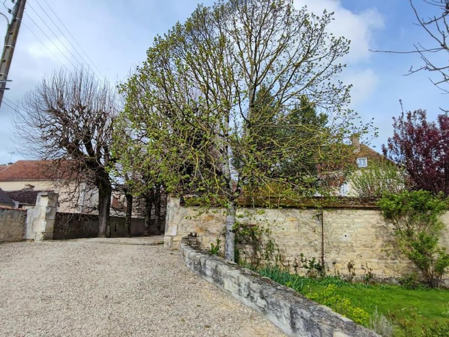Clos Saint-priscus - De Charme - Les Bastides D'edouard En Bourgogne